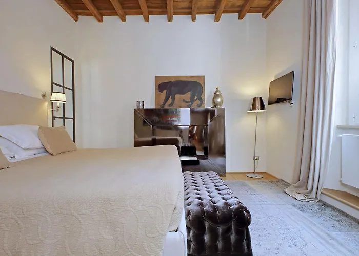Apartment Campo Marzio Stylish By Romeloft *